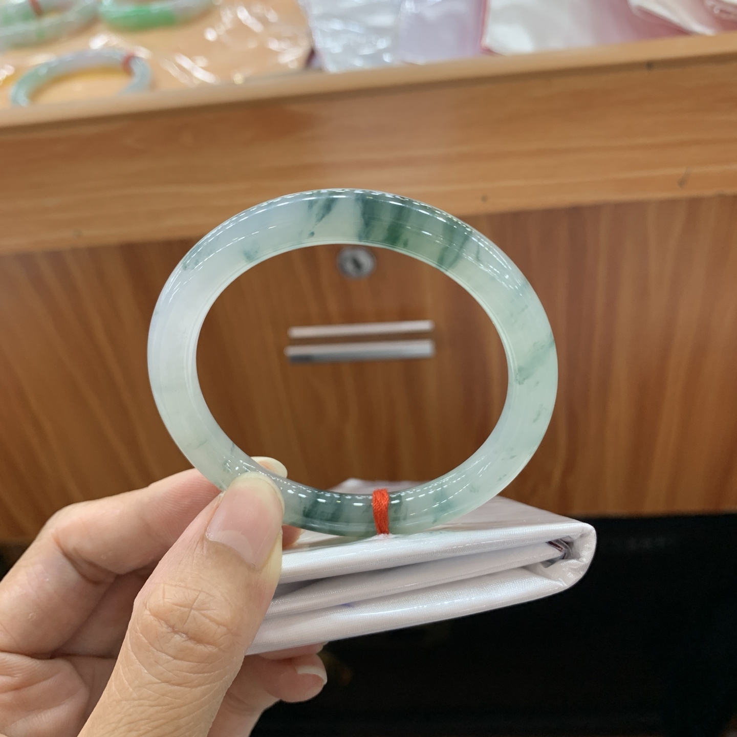 冰飘花小圆条翡翠手镯 54-8.1-8