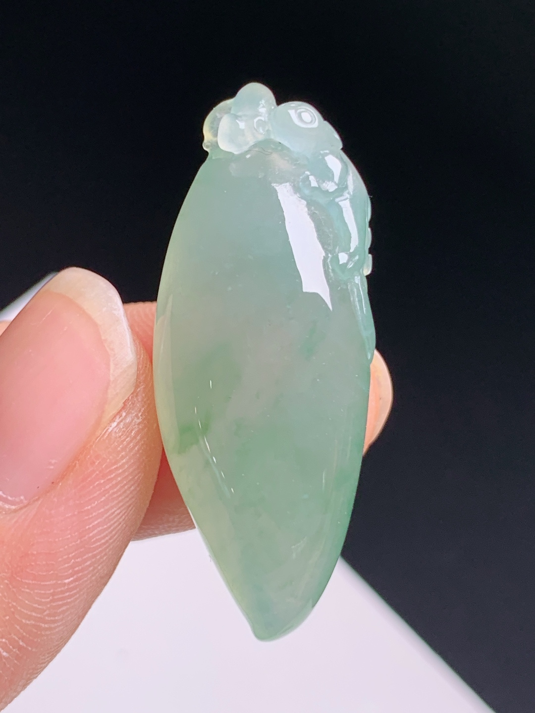 冰晴底福瓜吊坠，水润通透雕工细腻，福运绵长硕果累累 裸石34.7-13.6-8.6 0611