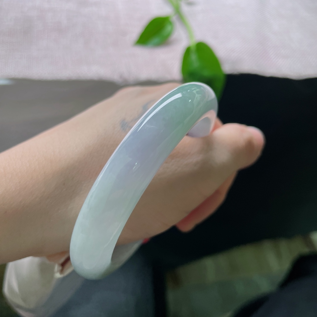 57/11.9/9春彩正圈，水润细腻，春紫叠翠，一半温柔，一半生机，贵气，无裂，ss52292a