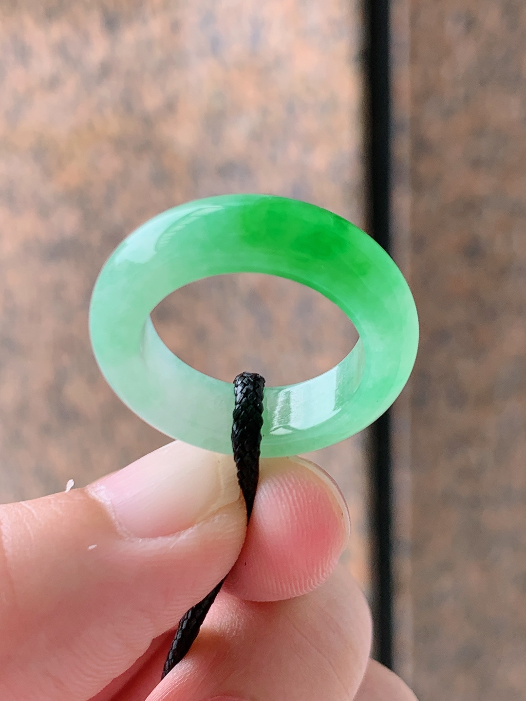 冰种绿指环戒圈，翠色明艳种水冰透，上手显贵气质款 卡25.3-6-4.5 内直径17 圈口14
