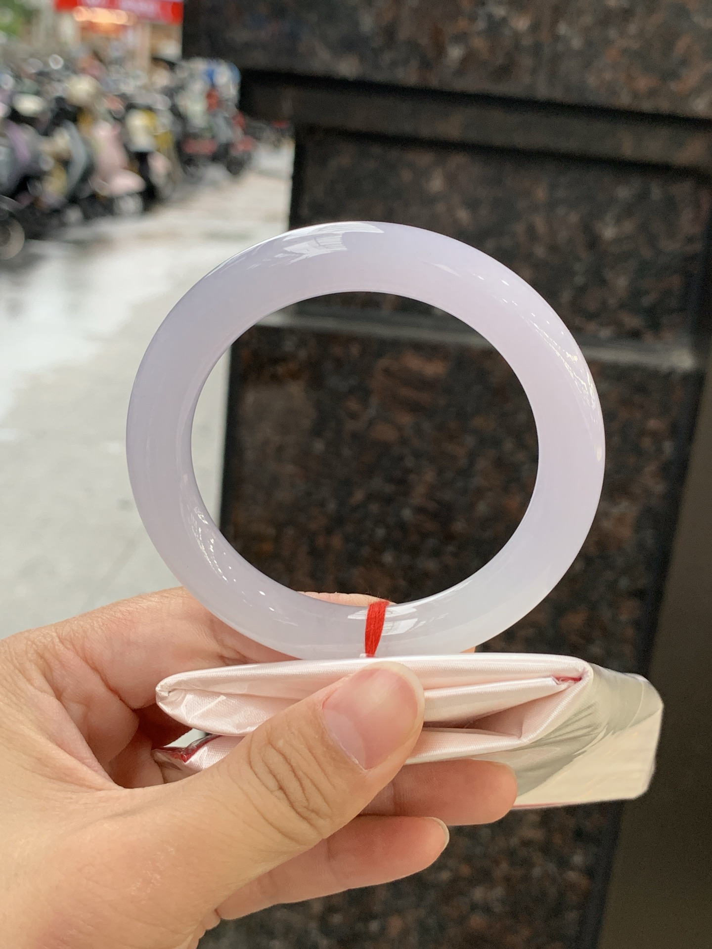 冰春彩圆条 55.8-10.2-10.1 0613-N992-2 无裂，底妆冰润，谁能拒绝一只自带春