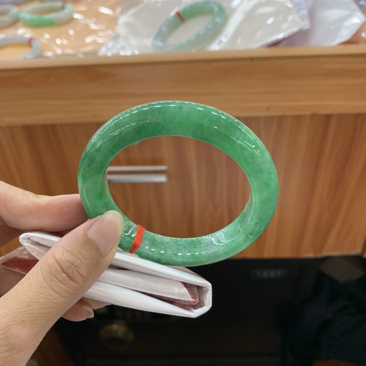 满绿正圈翡翠手镯 57-11.6-10