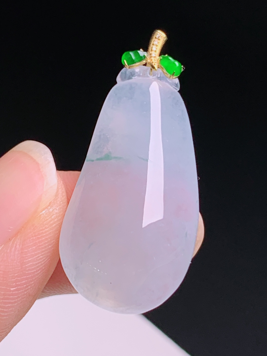 ️ 冰种飘花福瓜吊坠，饱满莹润胶感十足，18K金阳绿扣头点睛，清新灵动 裸石31.2-15.8-7.8 整体35.8 530611