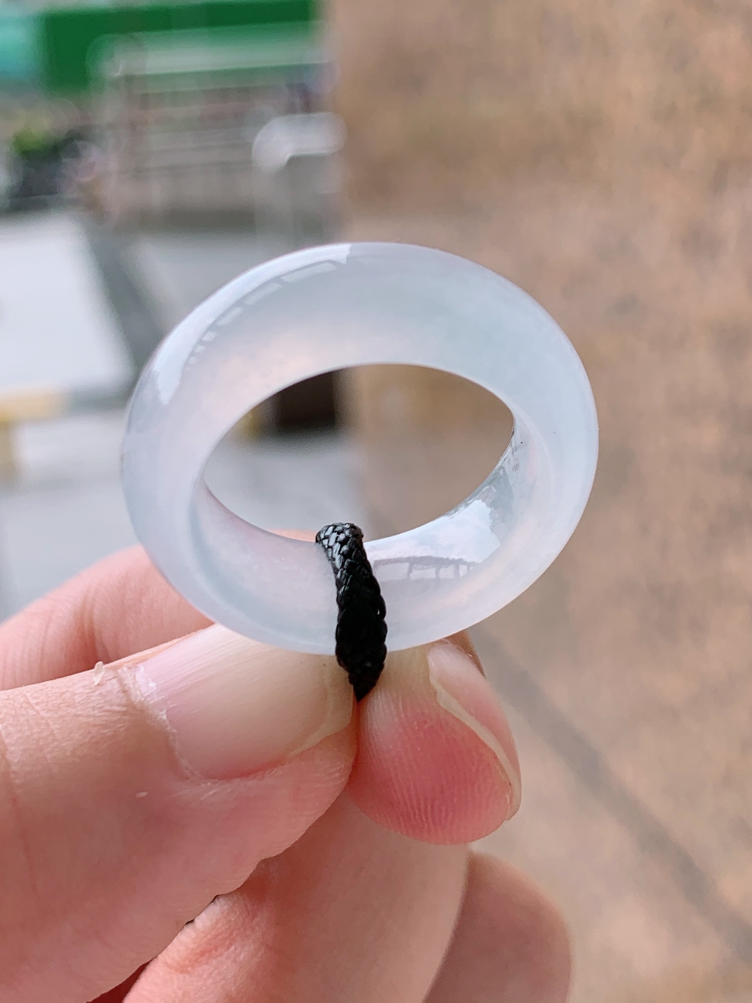 ️ 指环，宽版戒圈，种老起光清透纯净，极简百搭不挑手型 裸石25.3-8.2-4.5 内直径16.8 圈口14 010610