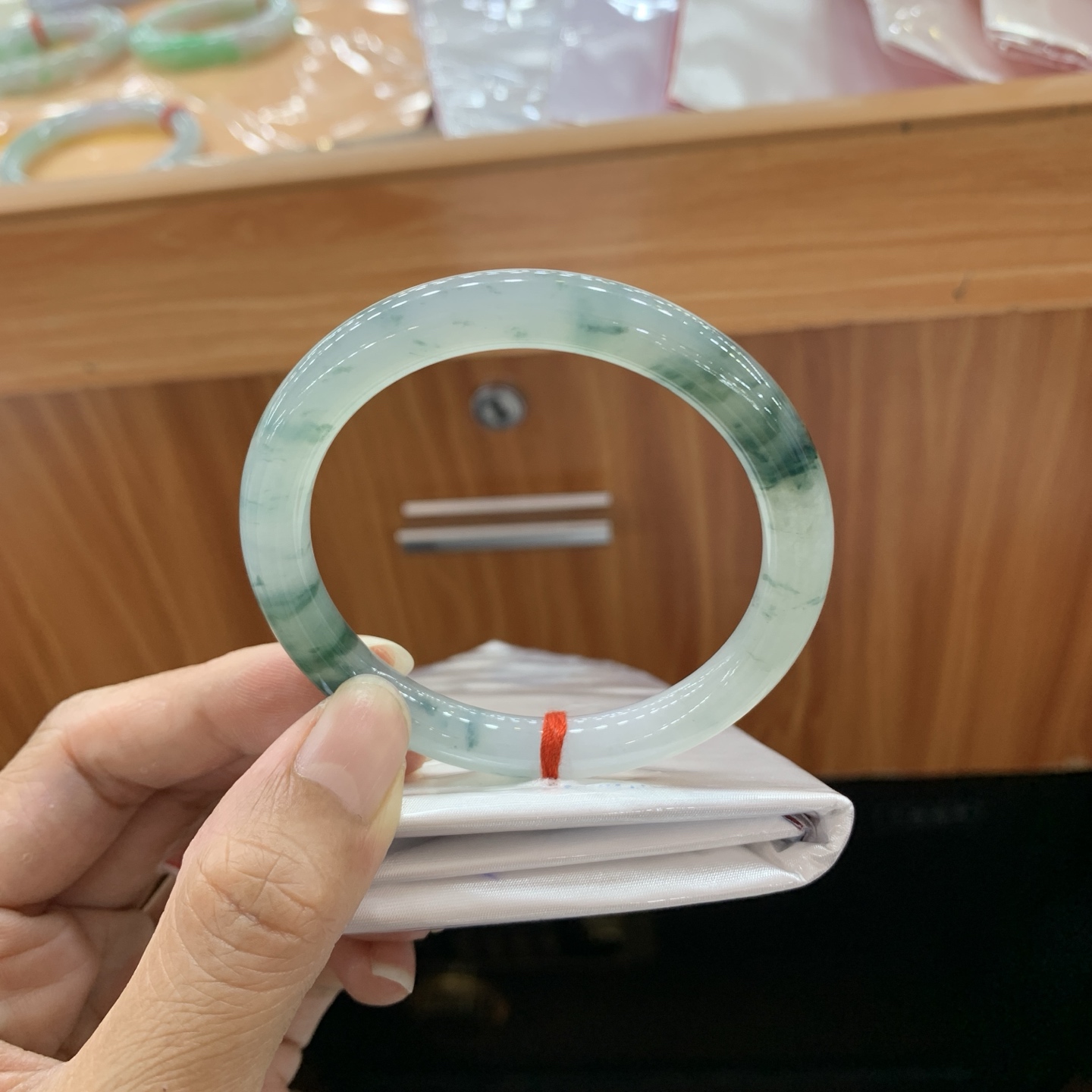 冰飘花小圆条翡翠手镯 54-8.1-8