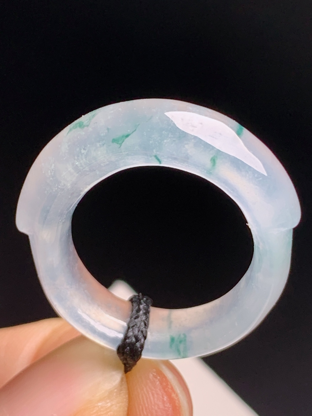 冰飘花指环，马鞍戒圈，冰透起胶飘花灵动，上手雅致意境悠然 裸石26-7.2-5.5 圈口15 490
