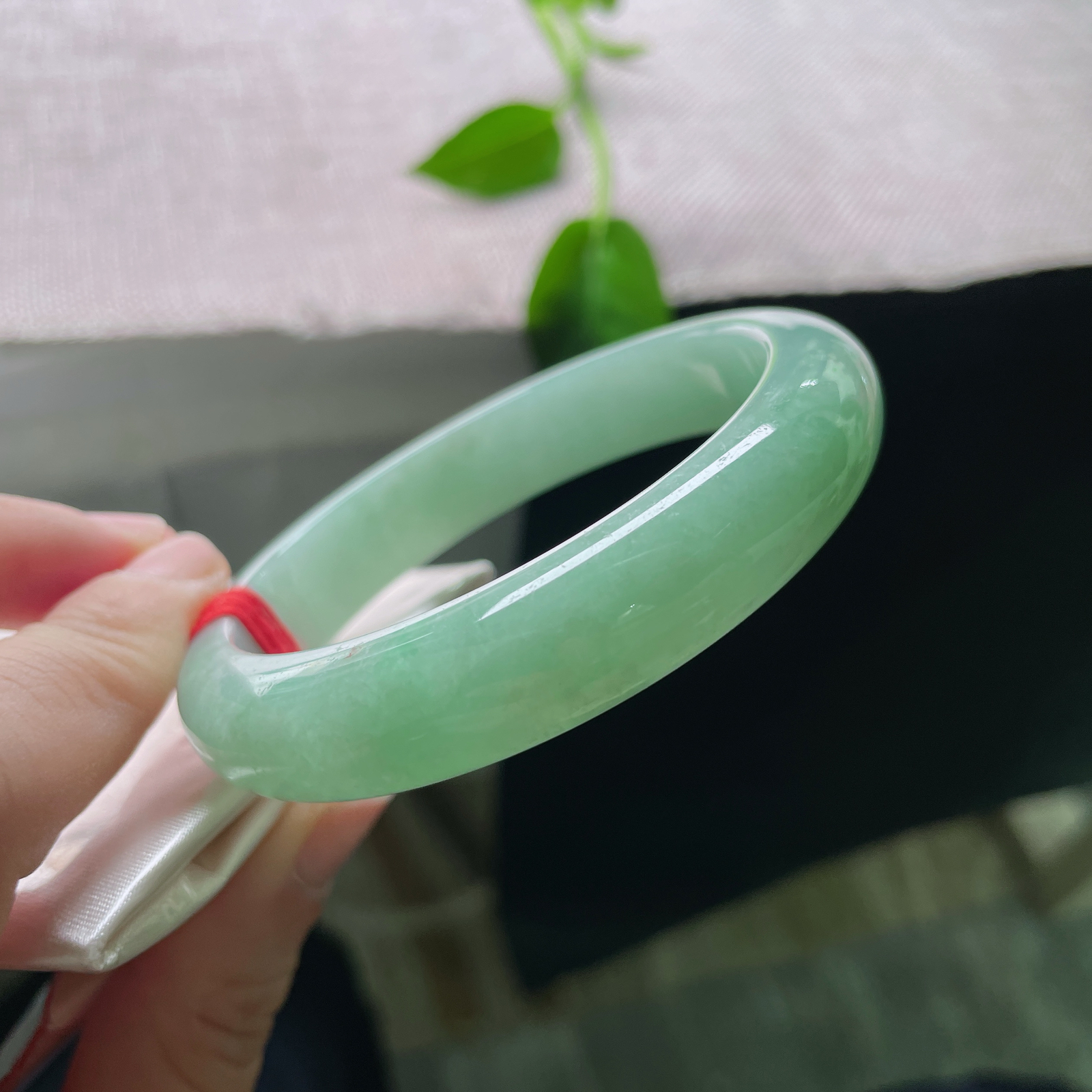特惠活动#57.8/12.6/7.7，绿底正圈，色泽均匀分布，上手甜美可人，显白，棉。ss53763a