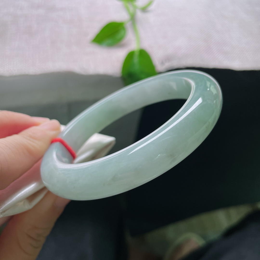 60.7/12.2/9，油绿底正圈，大圈口，油性好，细润，种老，典雅动人，一点皮纹，ss52153a