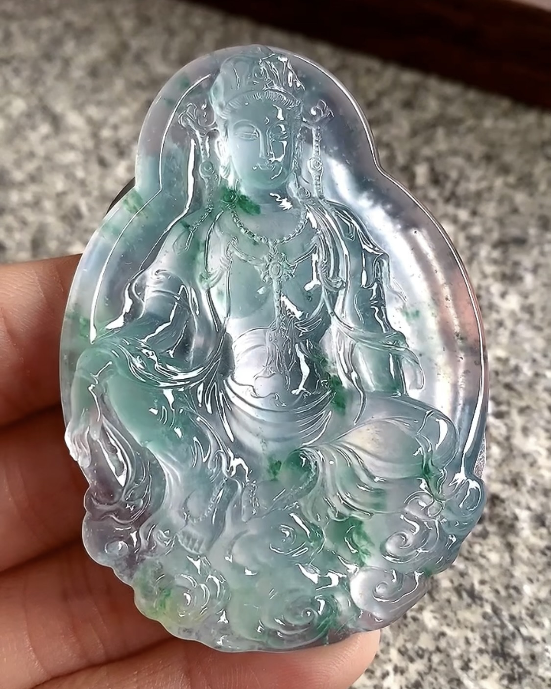 飘彩自在观音，法相端庄温润，自带清雅禅意 尺寸62.8×44.5×6.5