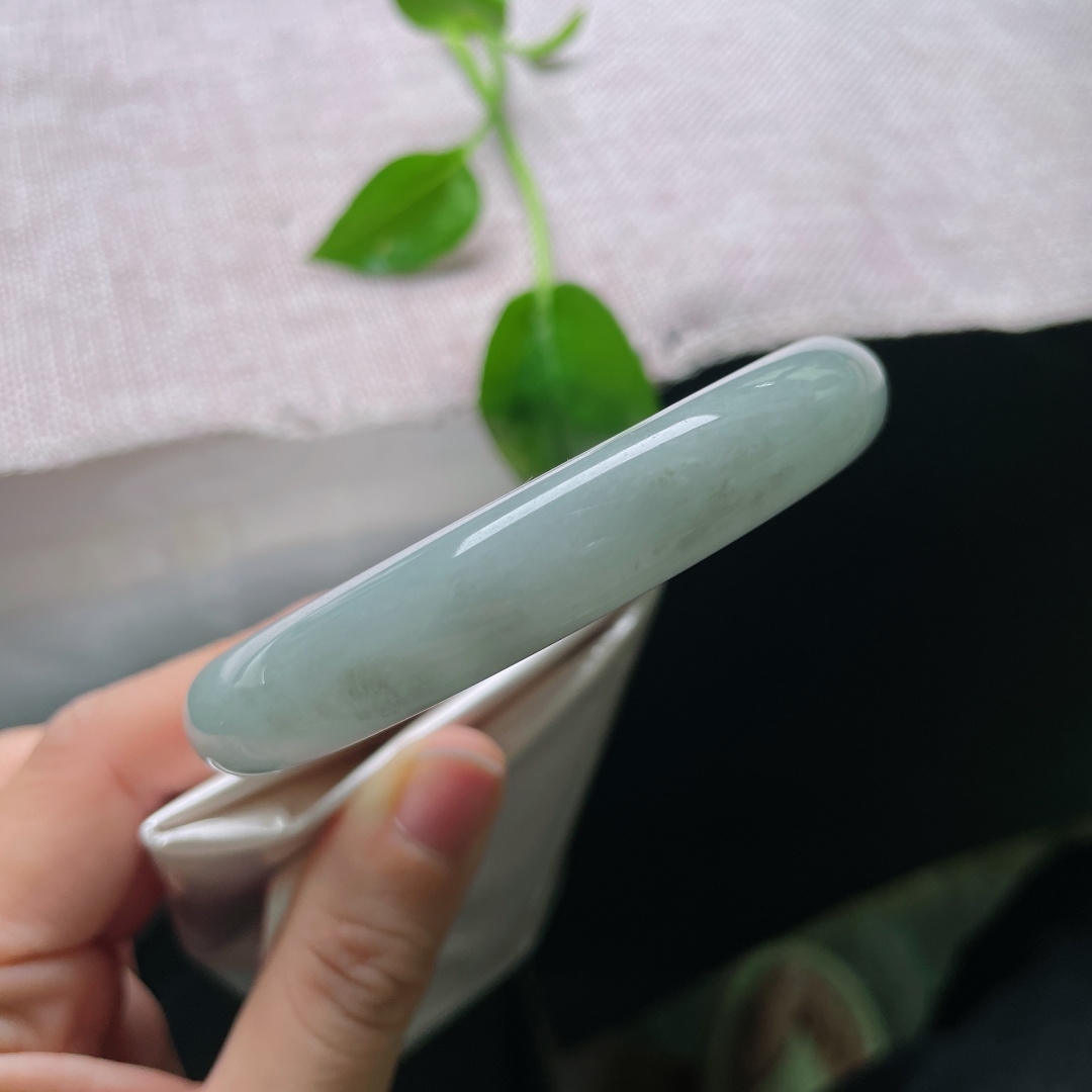 60.7/12.2/9，油绿底正圈，大圈口，油性好，细润，种老，典雅动人，一点皮纹，ss52153a