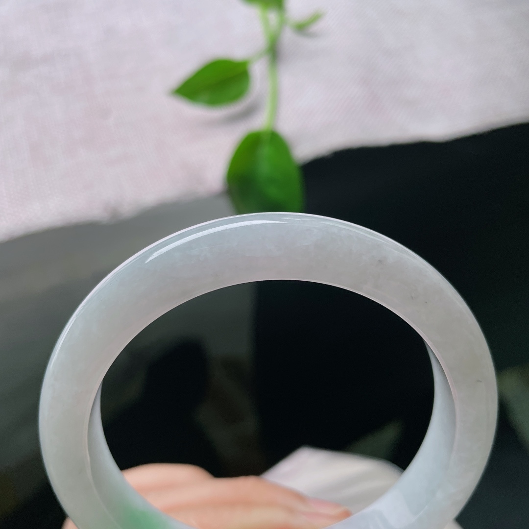 58.8/12/7.9，白底青正圈，水头好，种老，点翠千金，俏丽多姿，皮纹，ss53778a