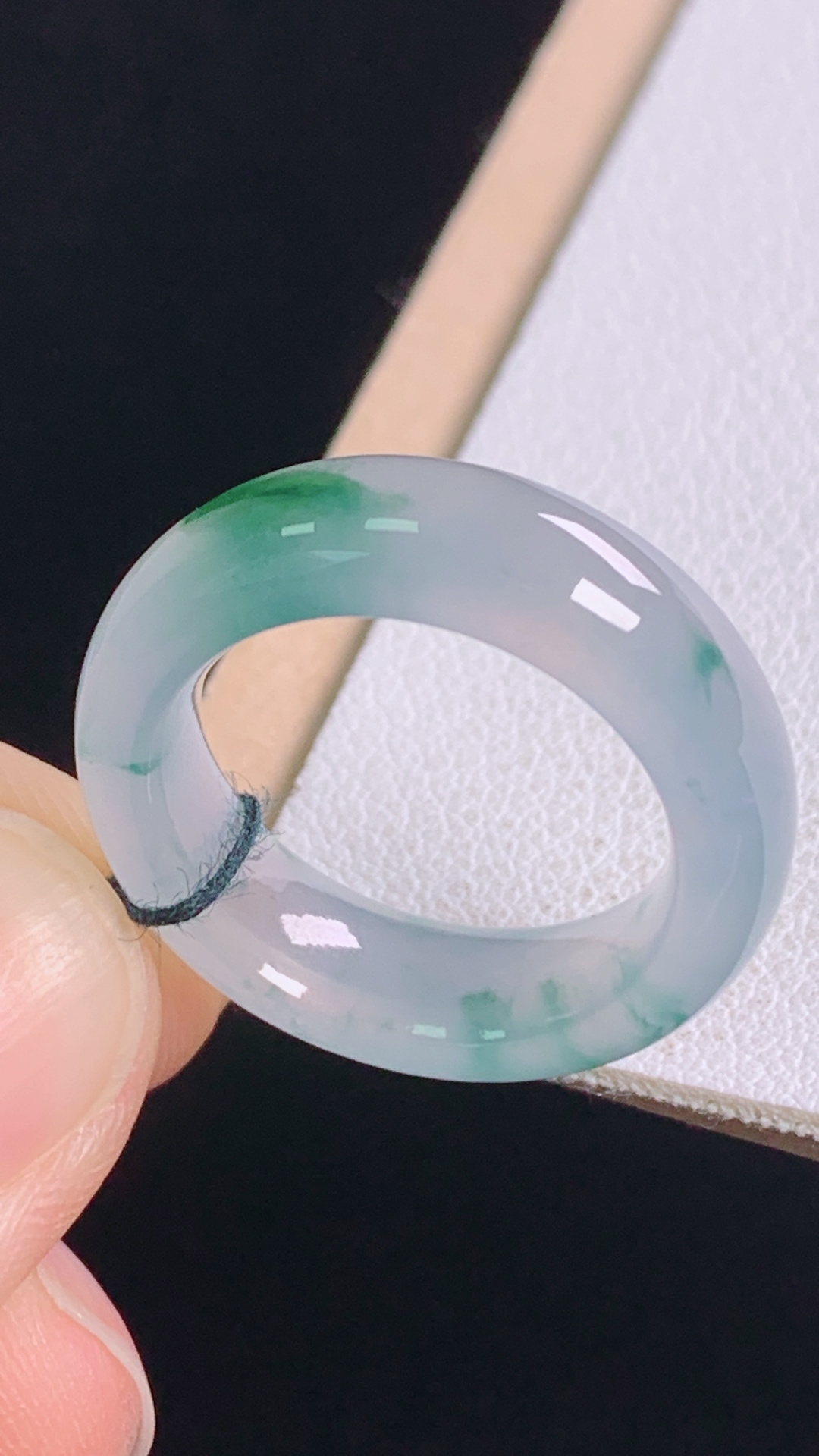 ️冰飘花指环 花色灵动，清透细腻，无裂，尺寸:圈口13/16.4-6.2-3.8mm 9