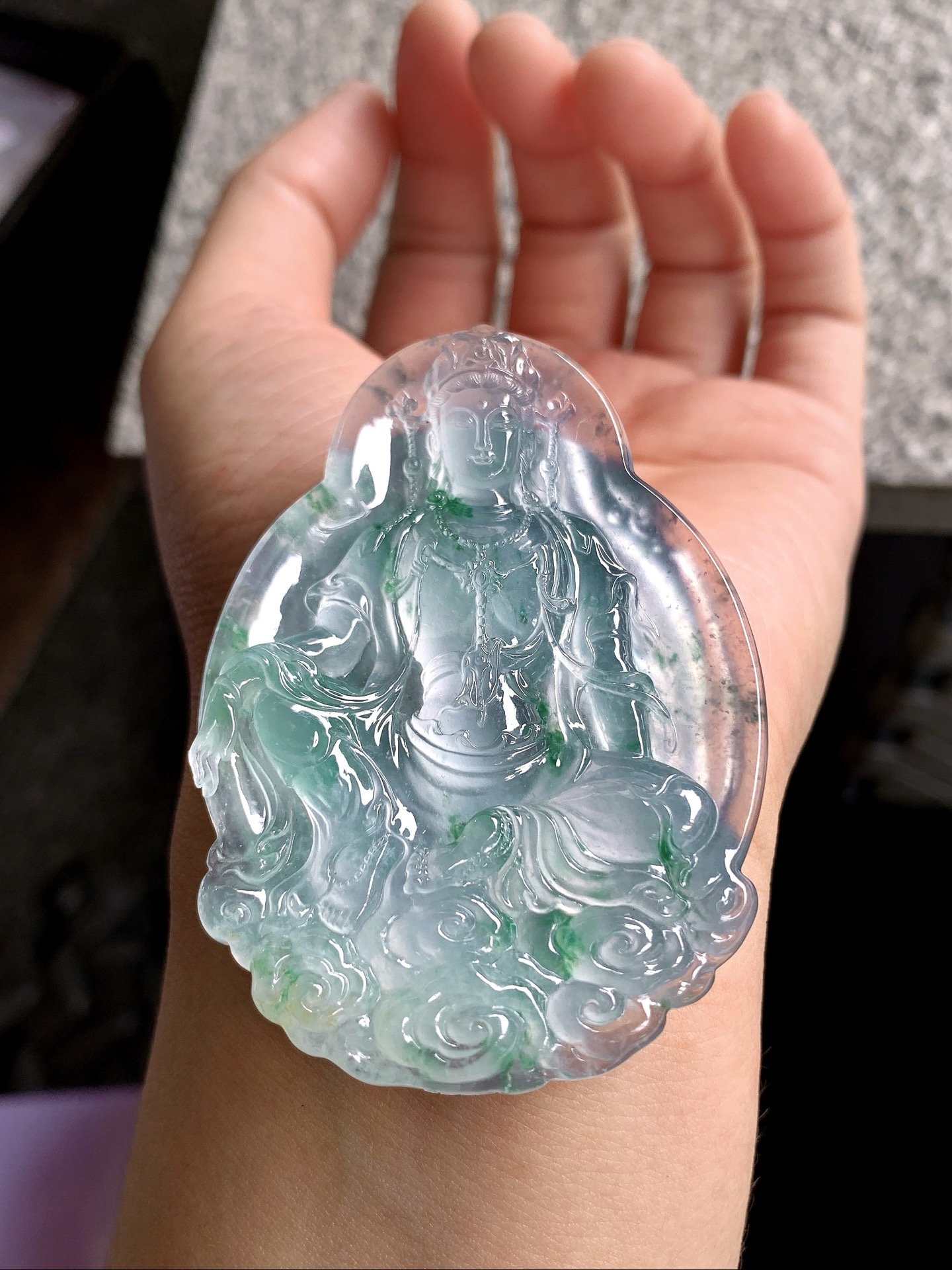 飘彩自在观音，法相端庄温润，自带清雅禅意 尺寸62.8×44.5×6.5