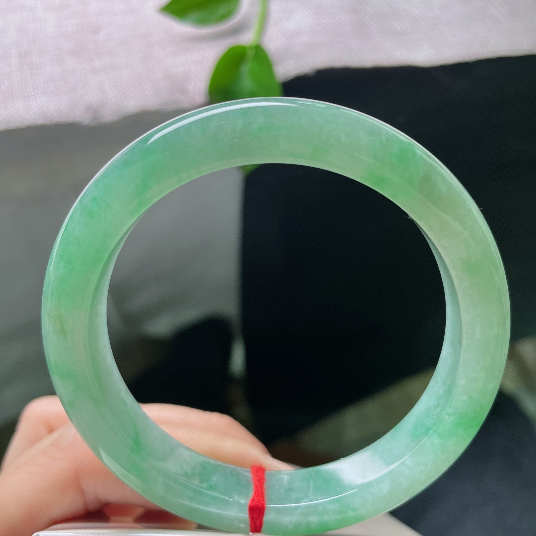 绿底正圈，大圈口，种老，明月松间照，清泉石上流。自在婉约，有棉线，ss53418a
