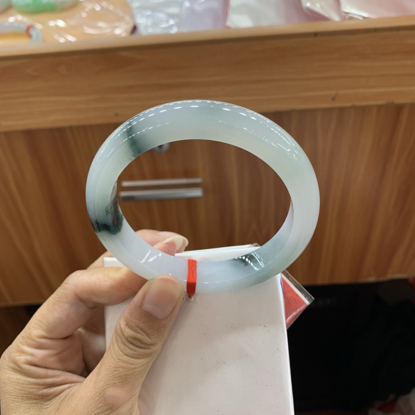 061208AX 飘花大圈口正圈翡翠手镯 61.6-12.3-9.2