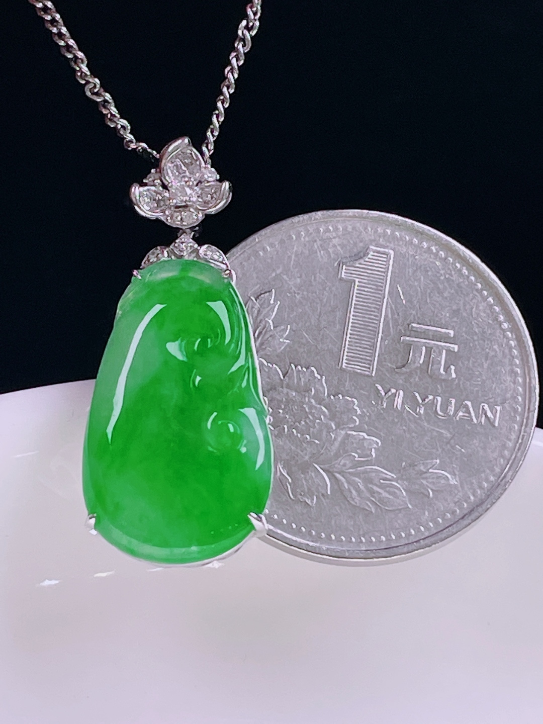 ️辣绿如意，老种起光，细底通透，尺寸：29/12.6/6mm0613