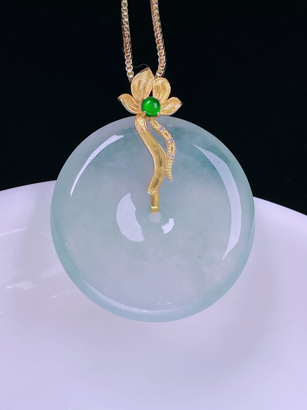 ️白冰平安扣，老种起光，细底通透，尺寸：31.2/25.7/5mm0614