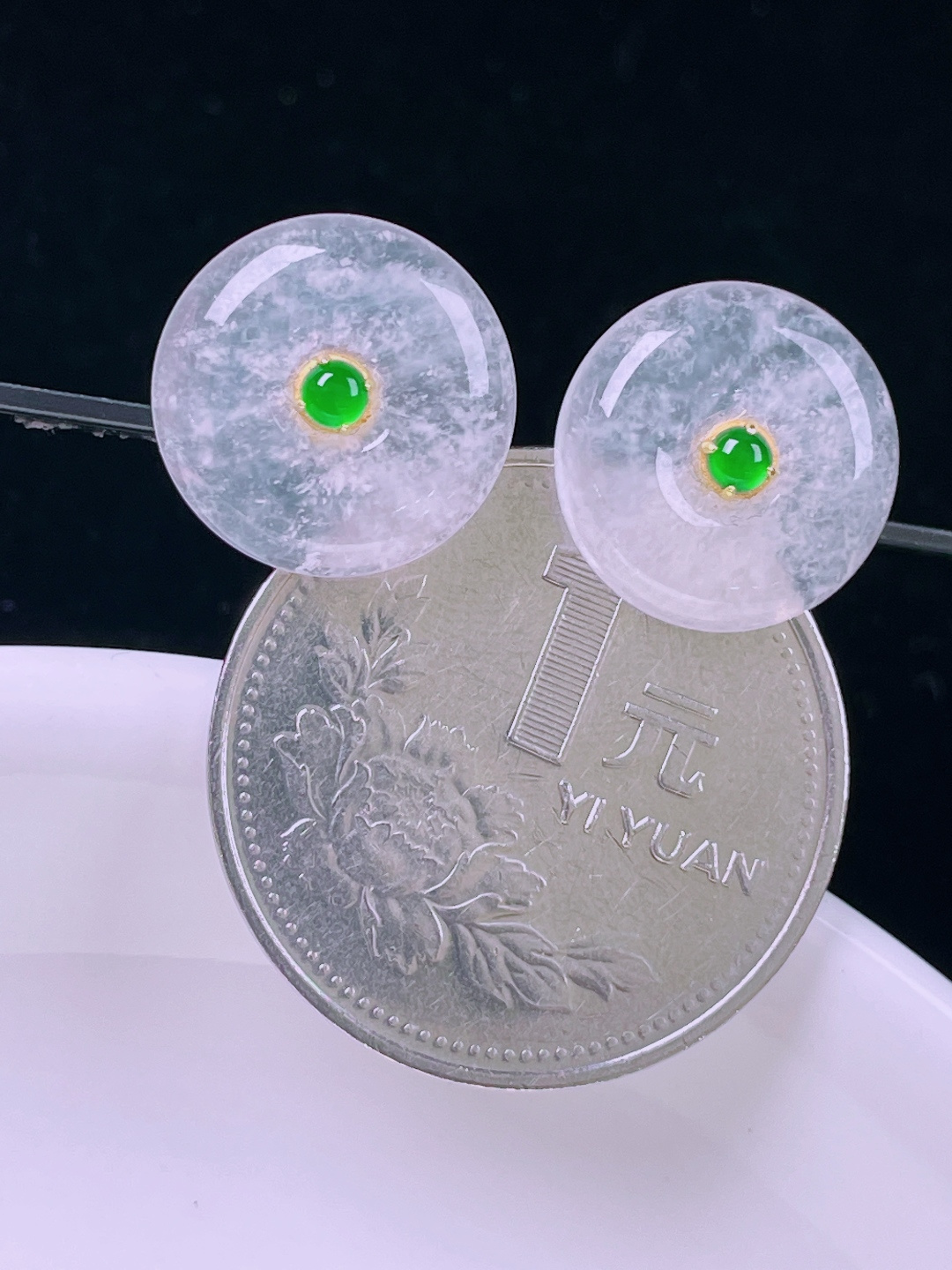 白冰耳钉，老种起光，细底通透，尺寸：裸石13.7/3mm0614