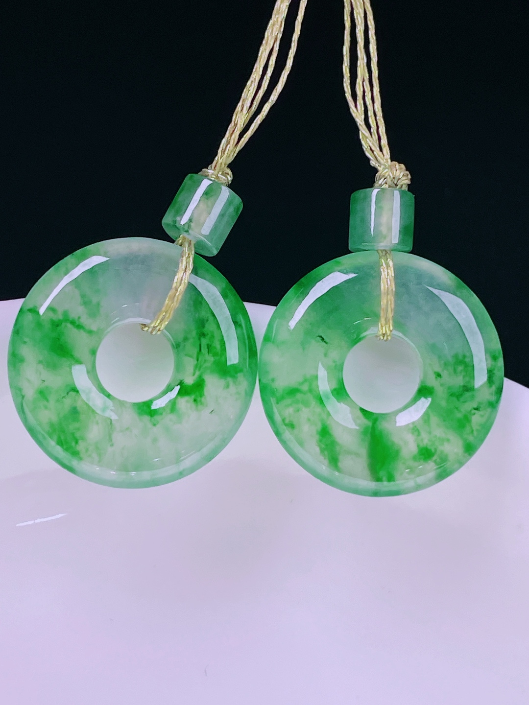 ️冰绿耳坠，老种起光，细底通透，尺寸：16/3.2mm0614