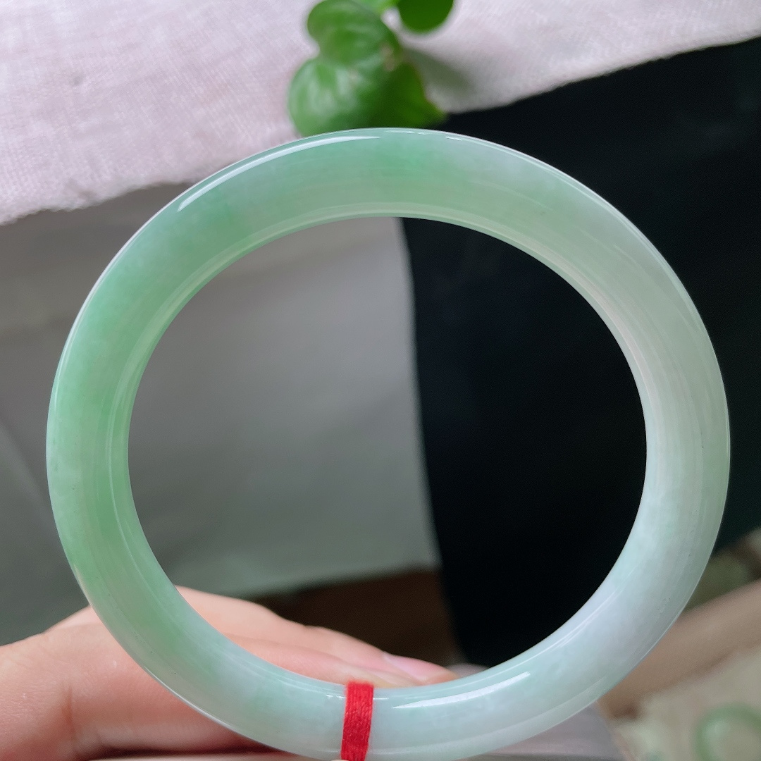 甜绿圆条，水润细腻，清新简约，甜美，无裂，ss53597a