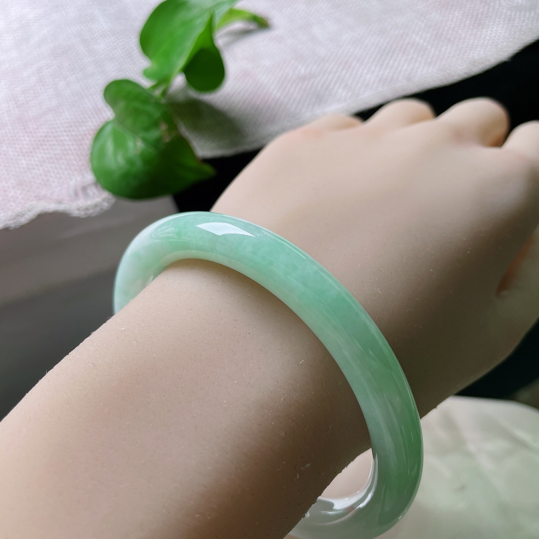 甜绿圆条，水润细腻，清新简约，甜美，无裂，ss53597a