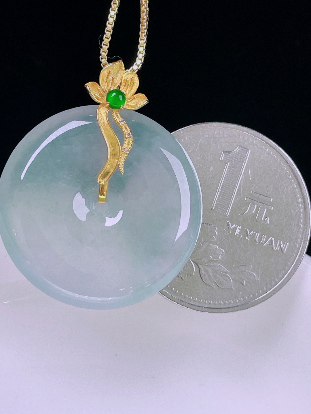 ️白冰平安扣，老种起光，细底通透，尺寸：31.2/25.7/5mm0614