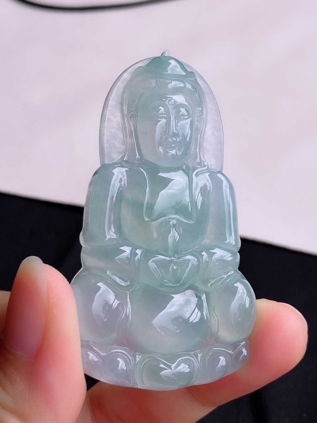 底色观音，晶莹剔透，面容慈祥，尺寸62/36.5/7/自然光实拍