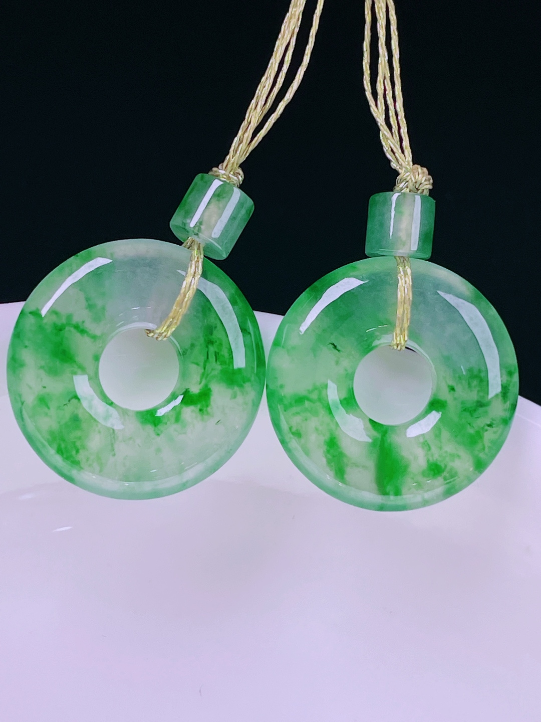 ️冰绿耳坠，老种起光，细底通透，尺寸：16/3.2mm0614