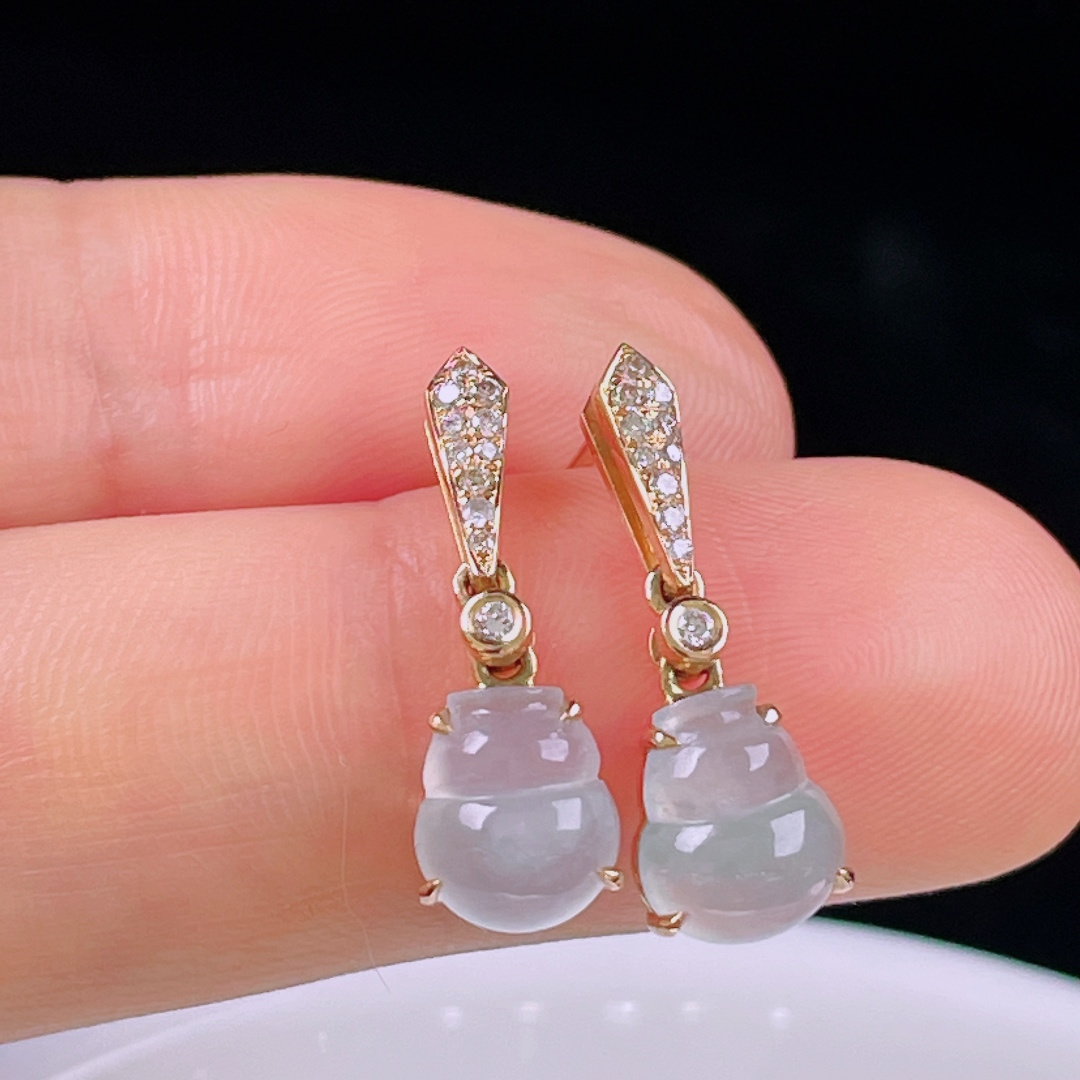 ️冰种耳坠，老种起光，细底通透，尺寸：21/7.4/4.8mm0614