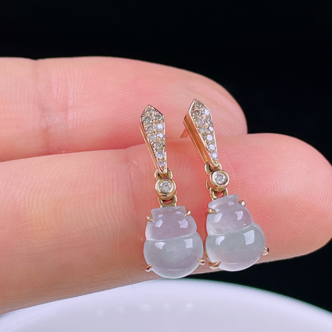 ️冰种耳坠，老种起光，细底通透，尺寸：21/7.4/4.8mm0614