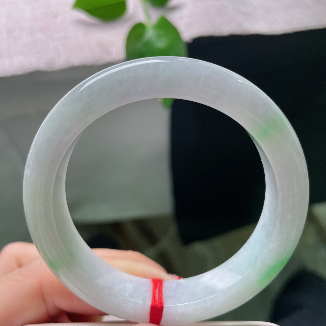 白底青正圈，水头好，种老，干干净净，佩戴，皮纹，ss53823a