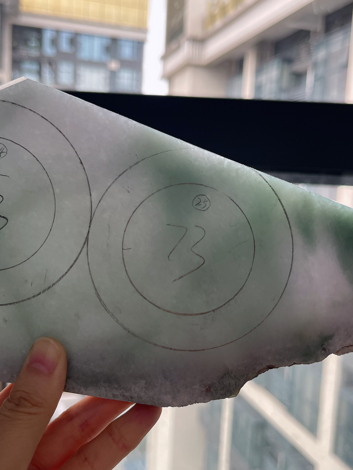 翡翠板料，⭕️正圈最大做57，圆条最大做53