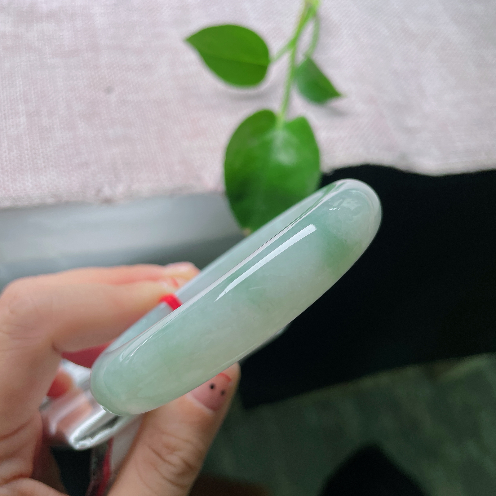 58.6/13.2/8.3，绿底正圈，清润通透，种老，佩戴大气端庄，耐看ss52310a