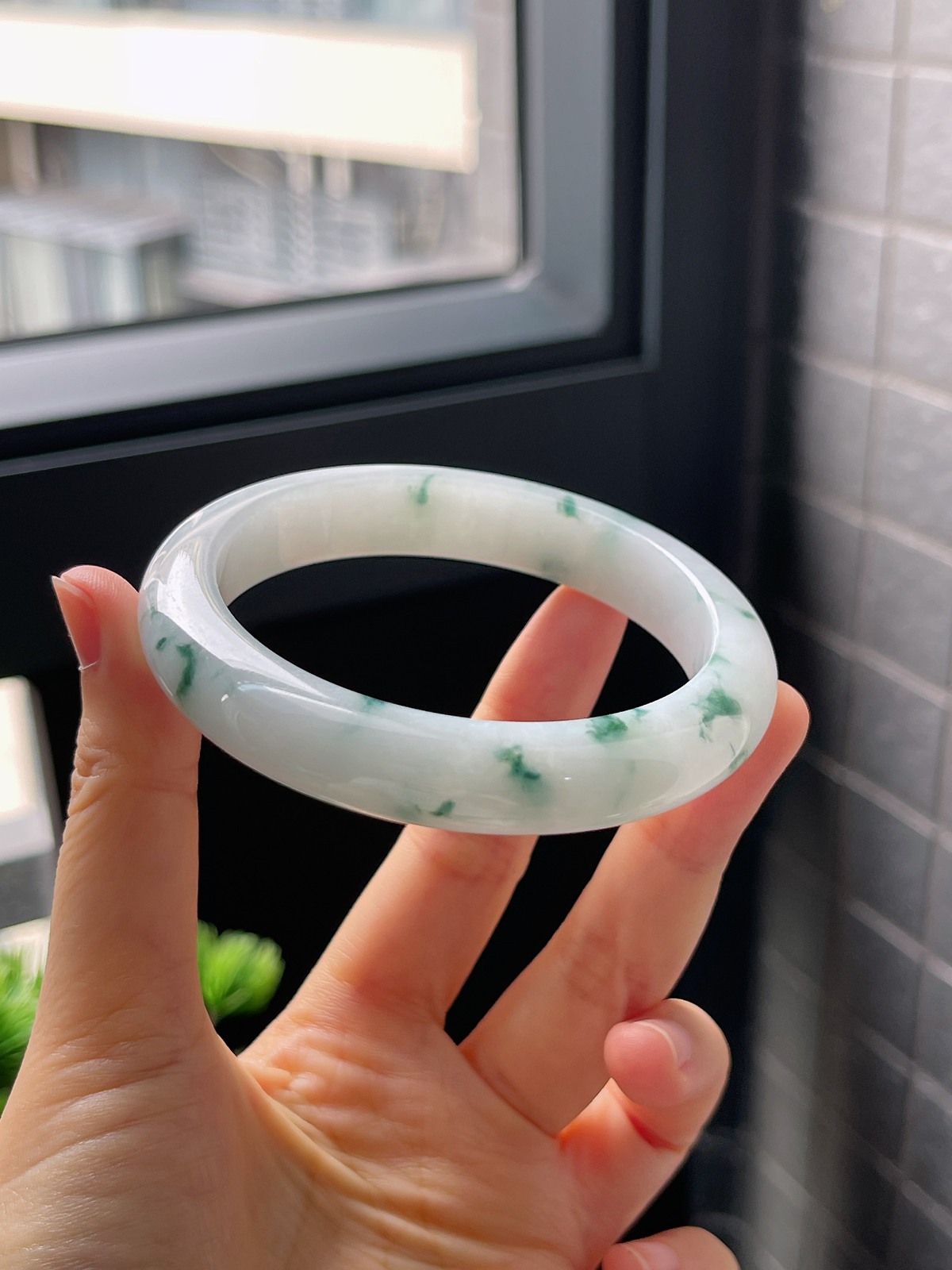 圈口58.5，冰糯飘花翡翠正圈手镯