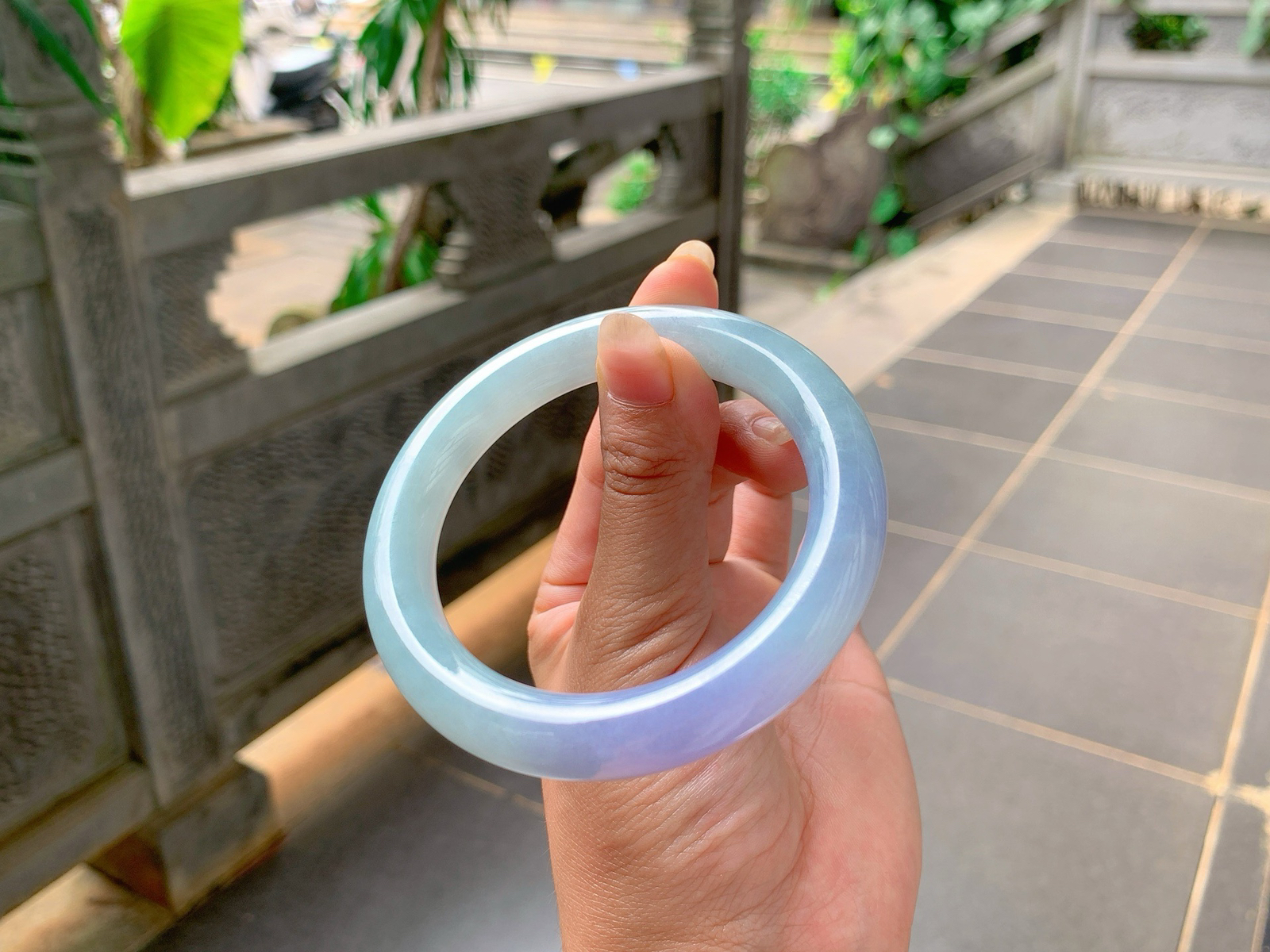 ｜56圈口
冰蓝紫福镯，条粗:10.8，烟紫色浓郁富贵，条型圆润饱满，