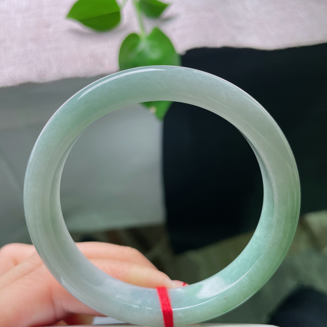 56.5/11.4/7.5，绿底正圈，水头好，种老，儒雅随和，上手温婉，洒金，ss54096a