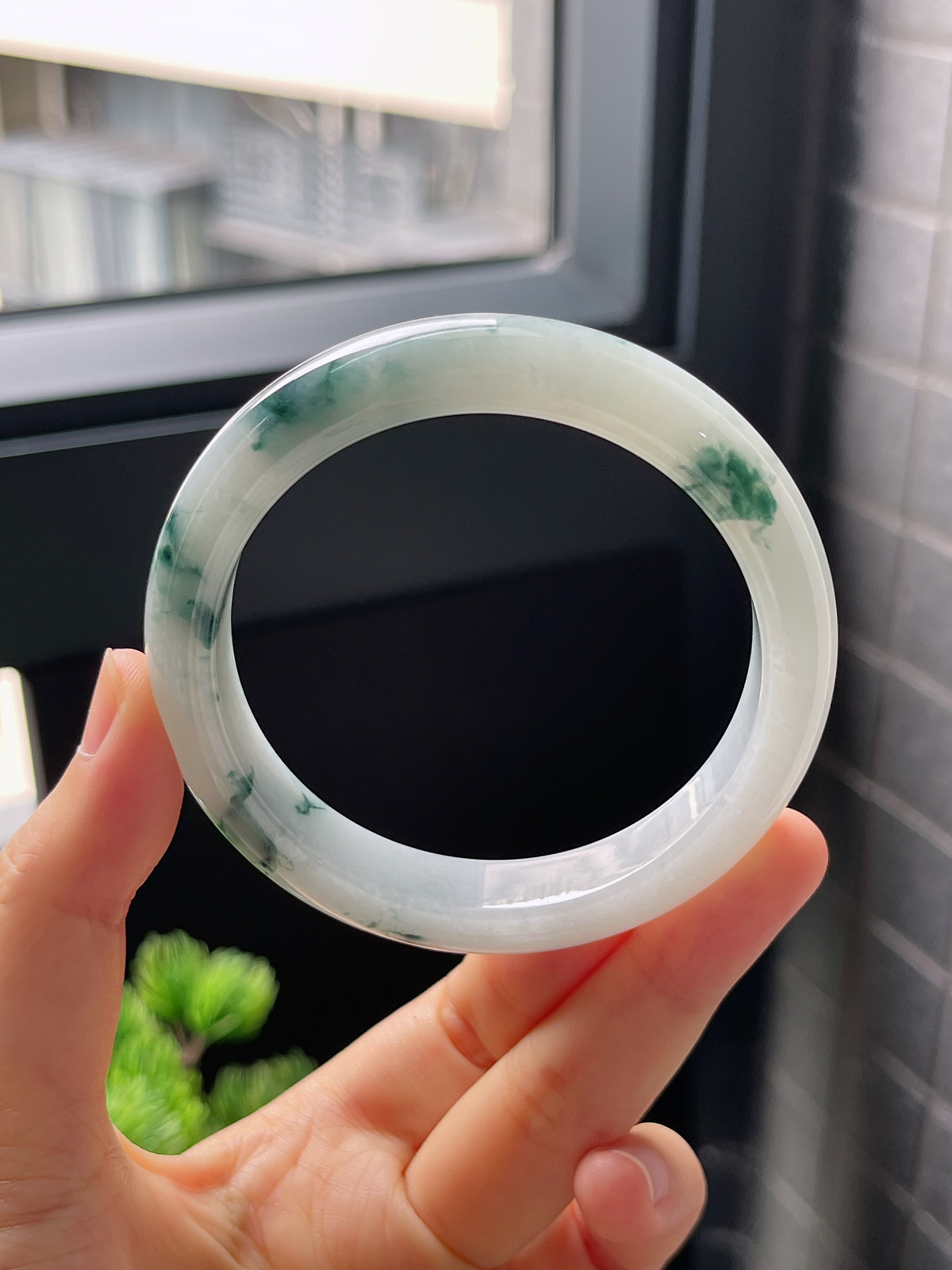 圈口56.5，冰糯飘花翡翠正圈手镯