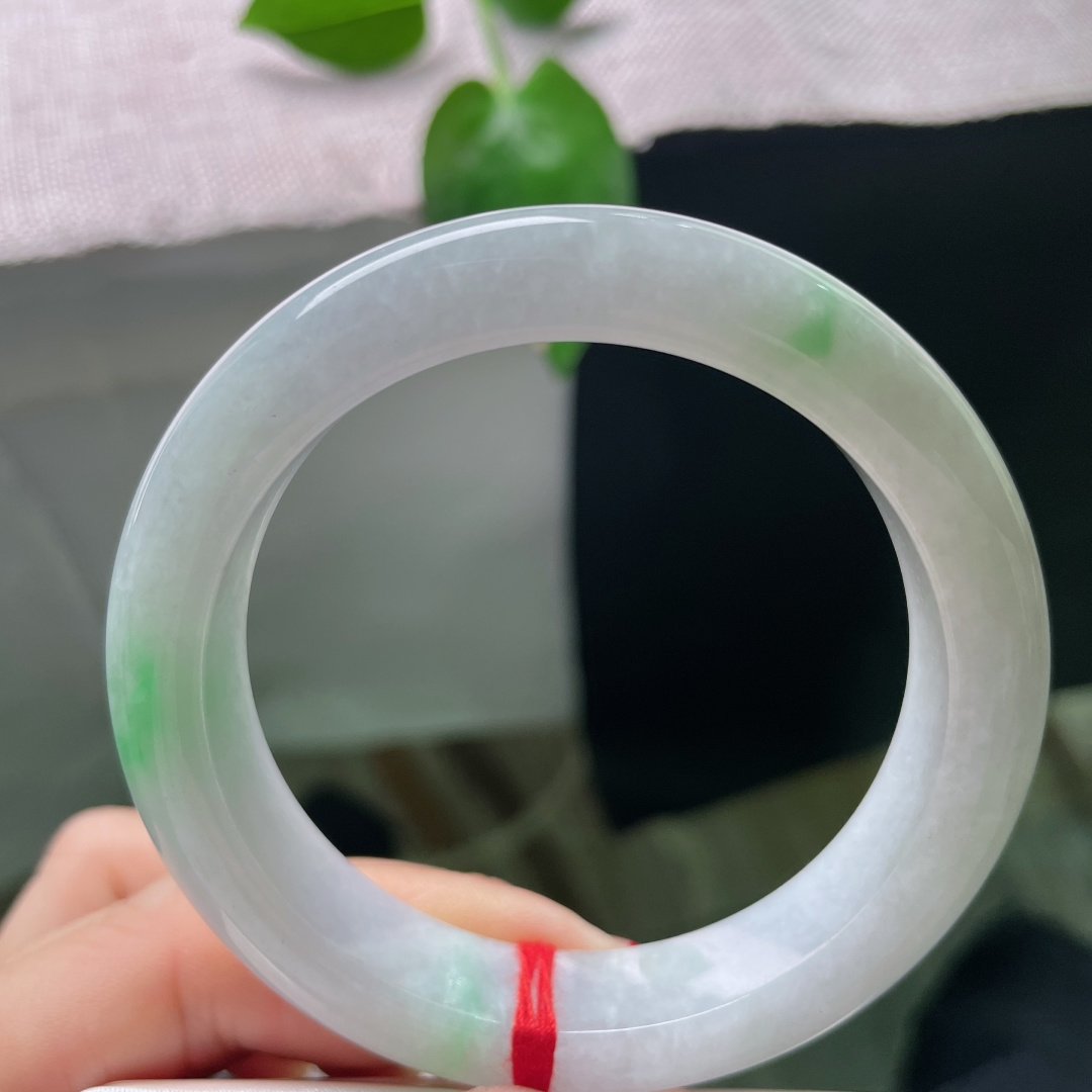 白底青正圈，水头好，种老，干干净净，佩戴，皮纹，ss53823a