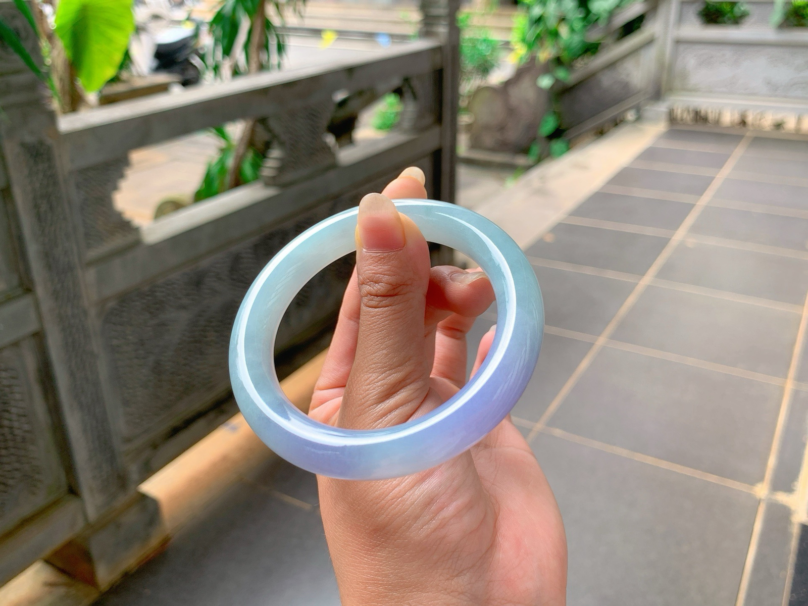 ｜56圈口
冰蓝紫福镯，条粗:10.8，烟紫色浓郁富贵，条型圆润饱满，
