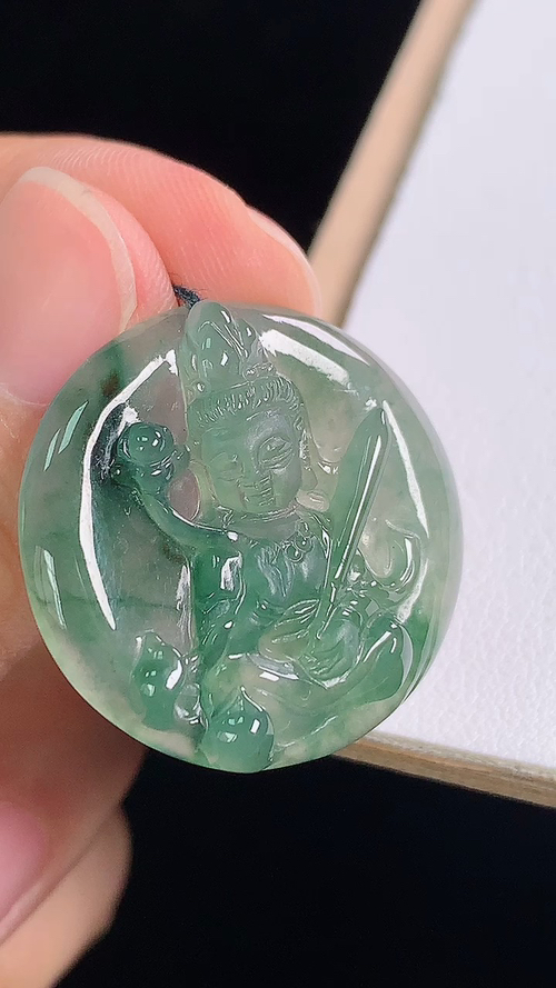冰晴飘花虚空藏菩萨，无裂，尺寸:25.8-5.7mm 13
