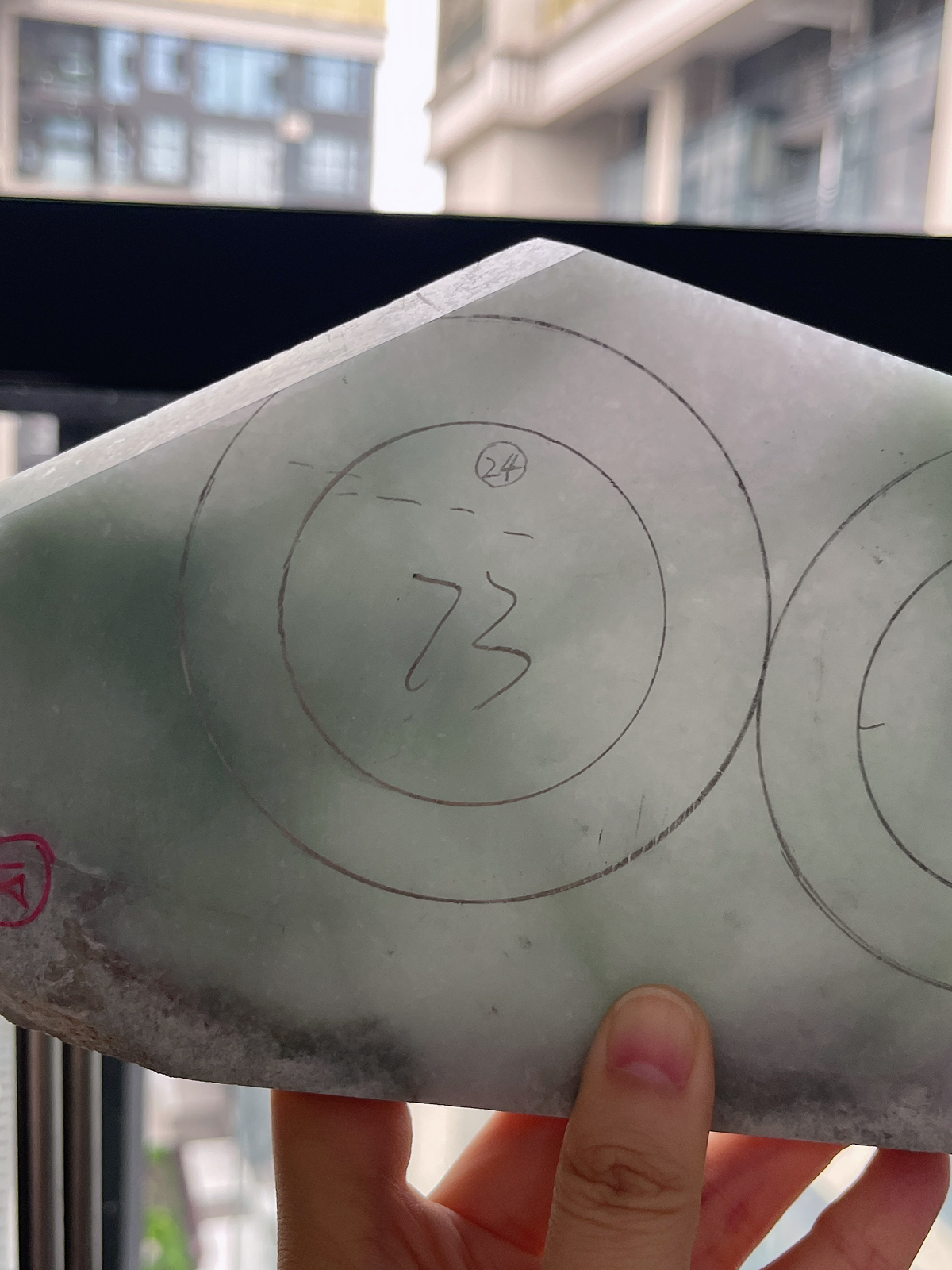 翡翠板料，⭕️正圈最大做57，圆条最大做53
