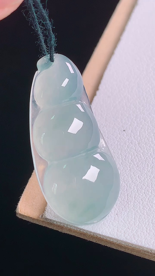 冰种四季豆，一刀切，无裂，尺寸:30.7-14.1-4.8mm