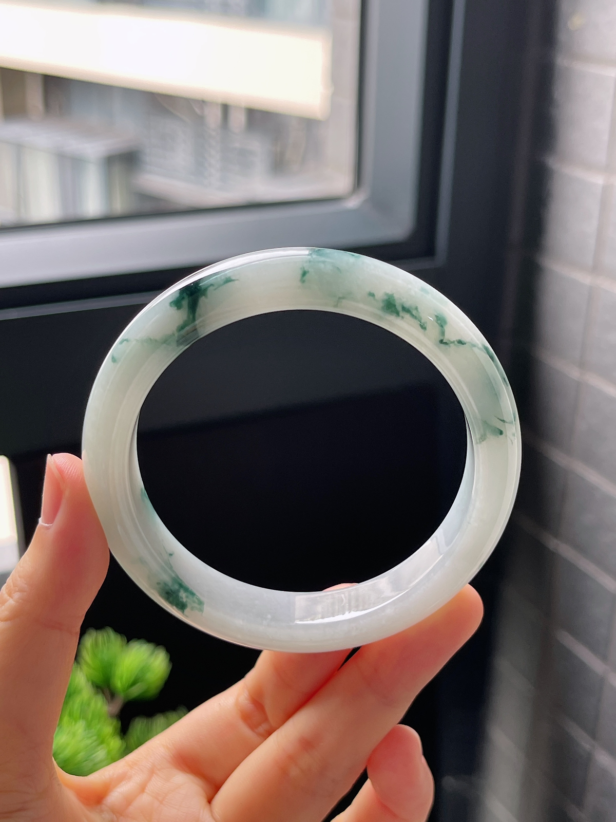圈口56.5，冰糯飘花翡翠正圈手镯