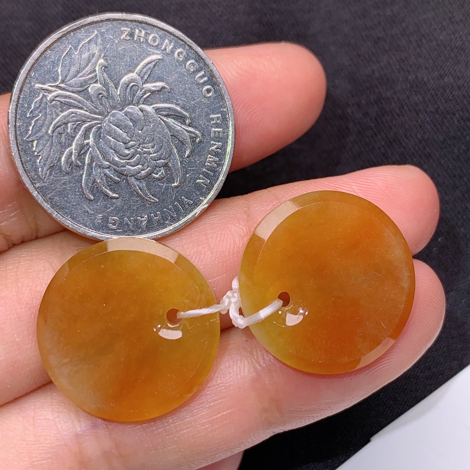 冰黄翡圆牌一对，镶嵌佳品，冰润鲜艳，种水足，Fuy 尺寸19.5*2.8