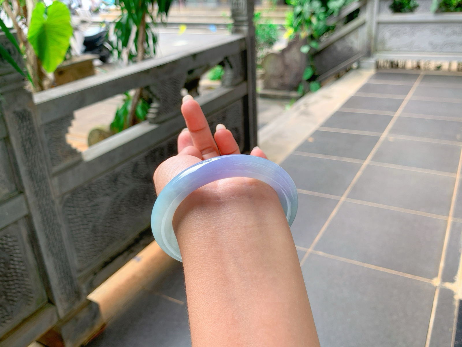 ｜56圈口
冰蓝紫福镯，条粗:10.8，烟紫色浓郁富贵，条型圆润饱满，