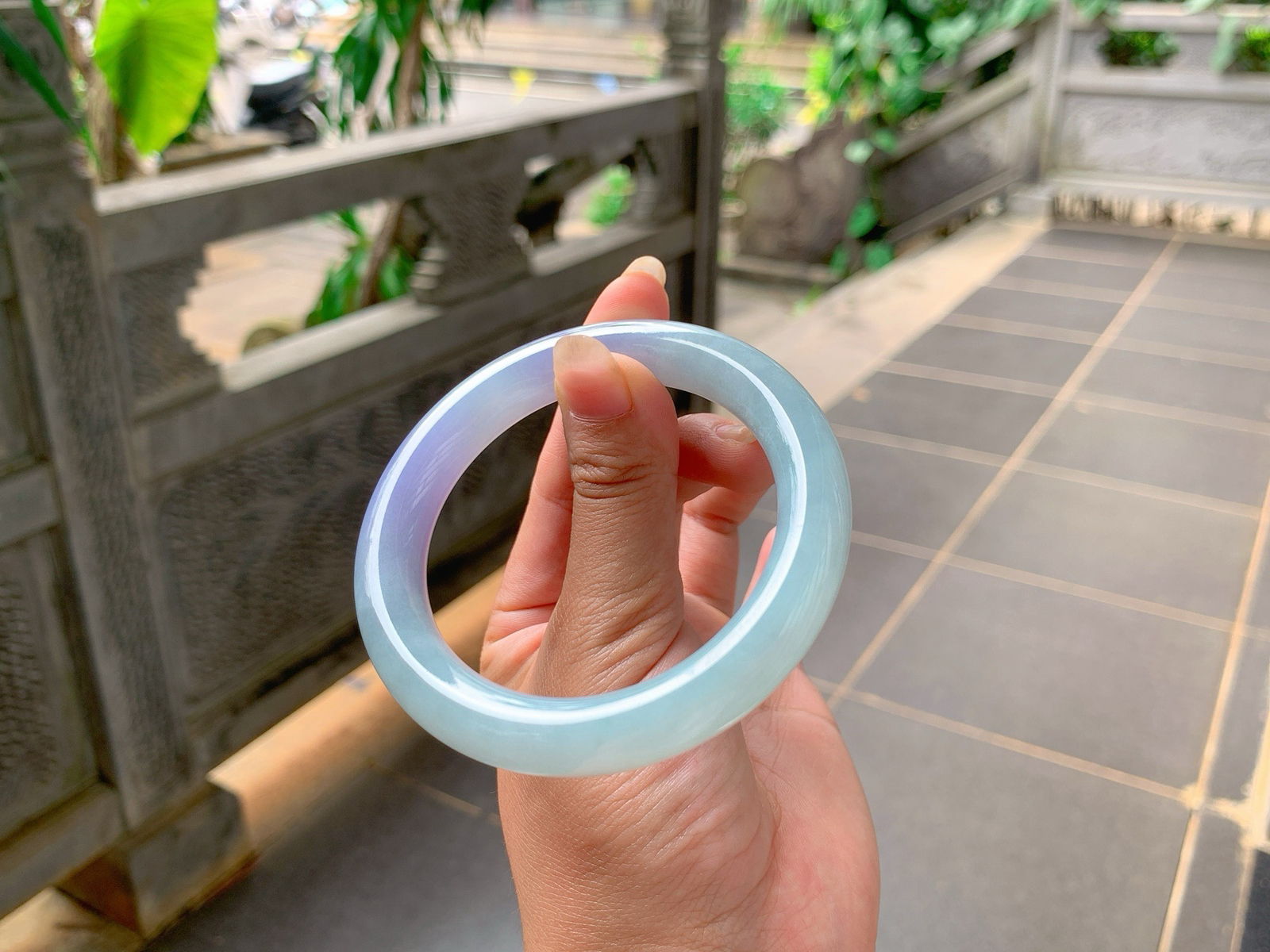 ｜56圈口
冰蓝紫福镯，条粗:10.8，烟紫色浓郁富贵，条型圆润饱满，