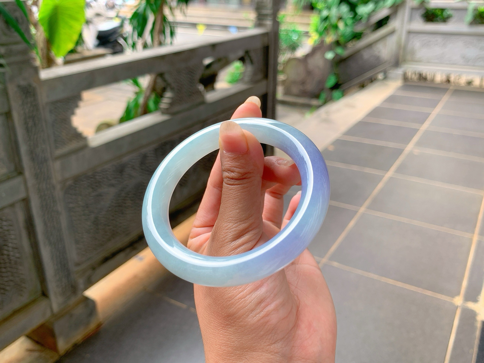 ｜56圈口
冰蓝紫福镯，条粗:10.8，烟紫色浓郁富贵，条型圆润饱满，