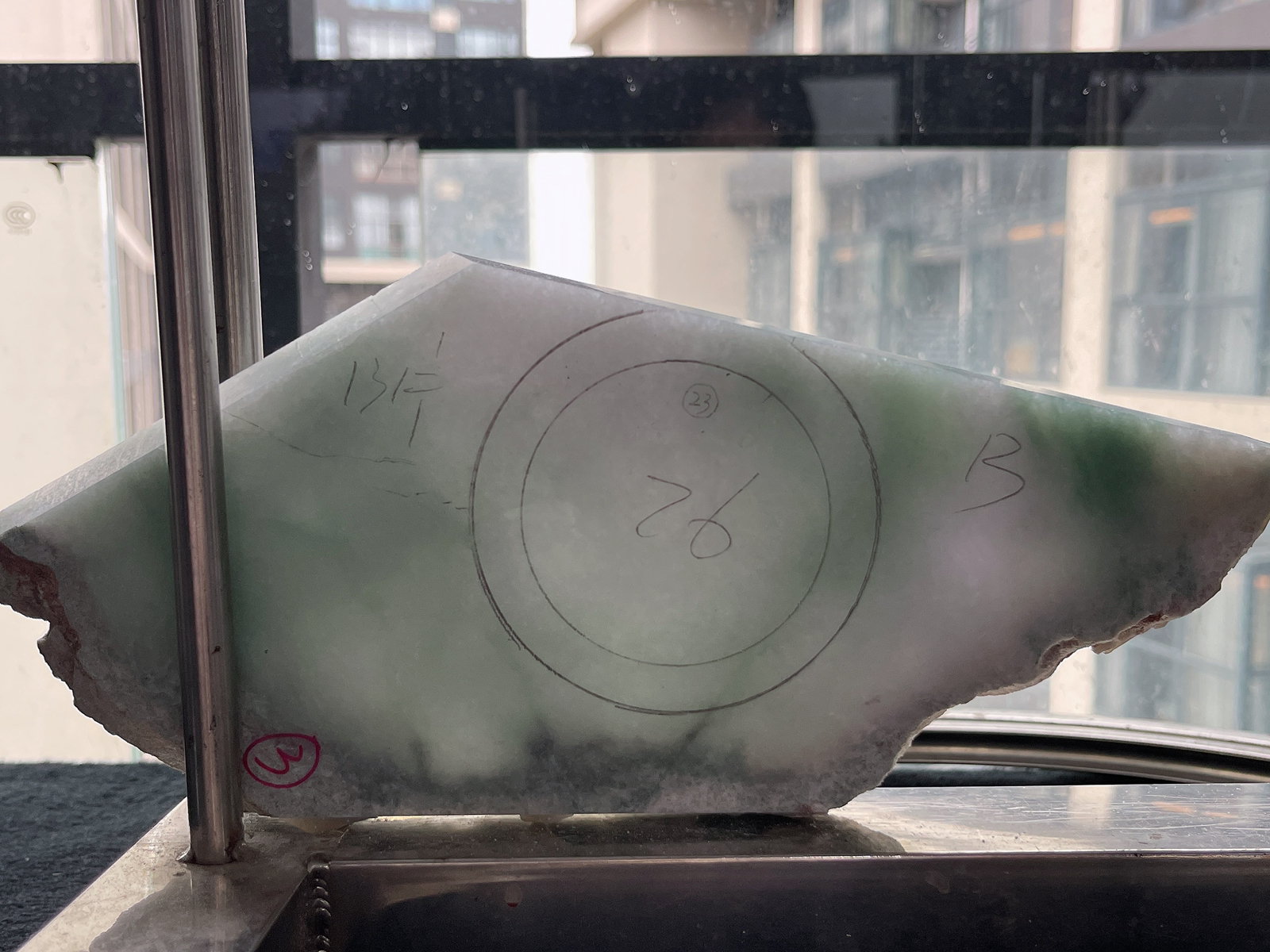 翡翠板料，⭕️正圈最大做60，圆条最大做56