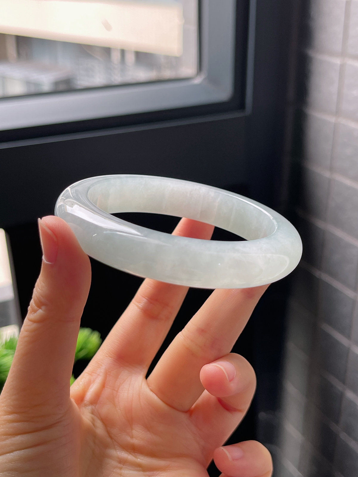 圈口56.2，冰糯浅绿翡翠正圈手镯