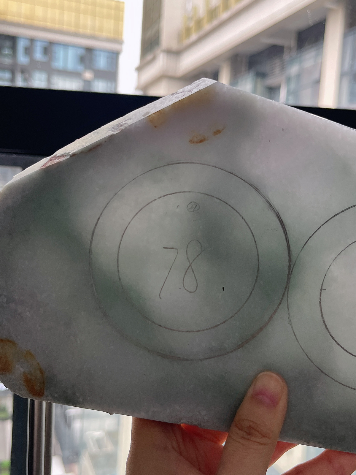 翡翠板料，⭕️正圈最大做62，圆条最大做58